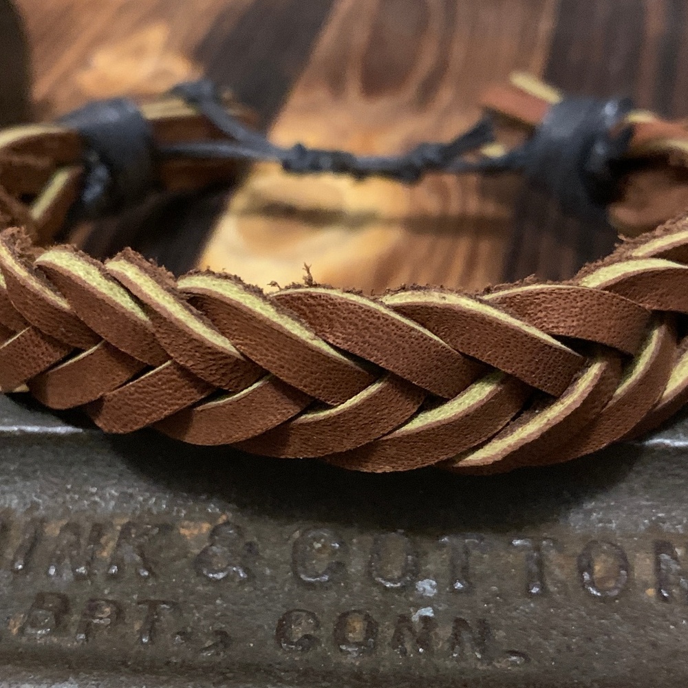 Men's Fishtail Braided Leather Bracelet